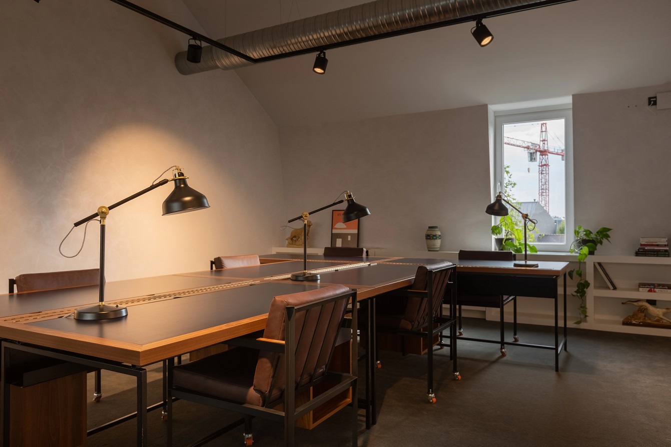 RegusCoupureRechts88