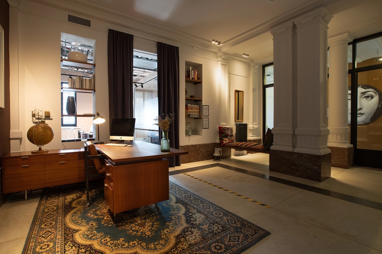 RegusCoupureRechts88