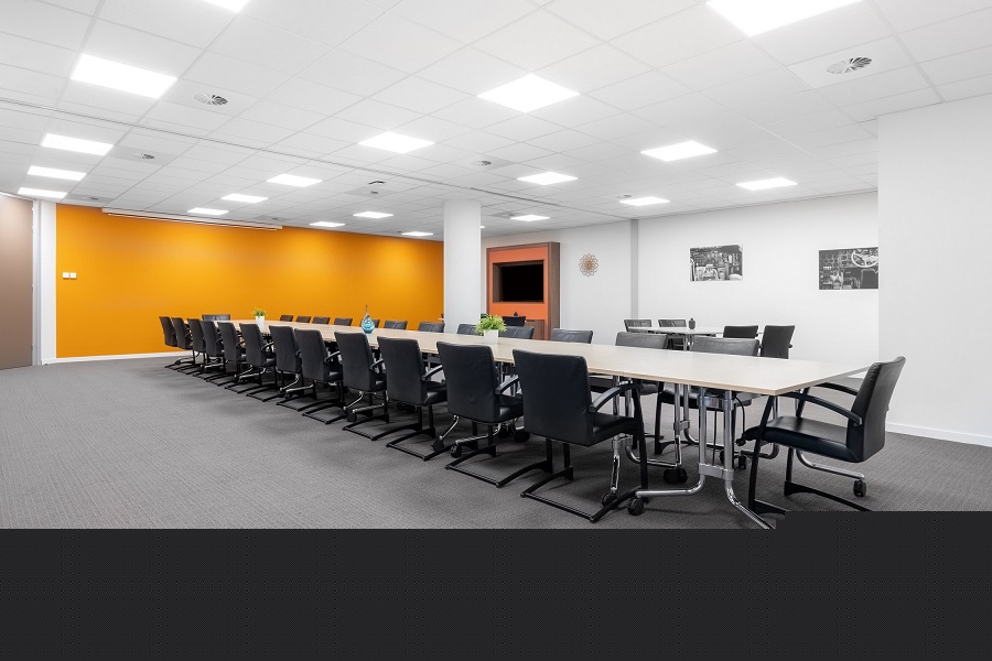 RegusSkyportAirportBox