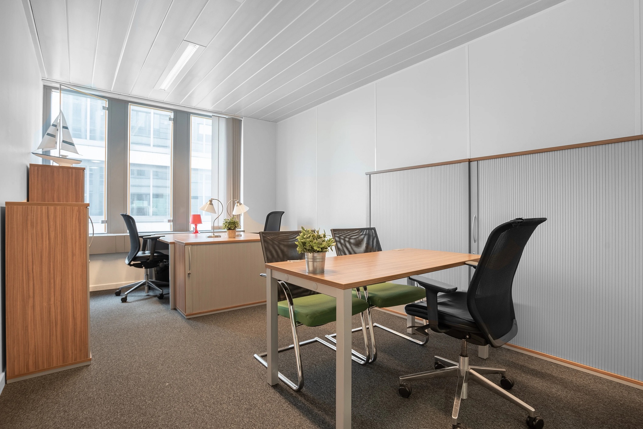 RegusSouthCenterTitanium