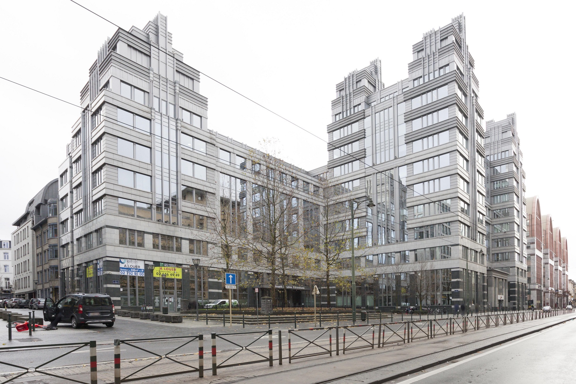 RegusSouthCenterTitanium